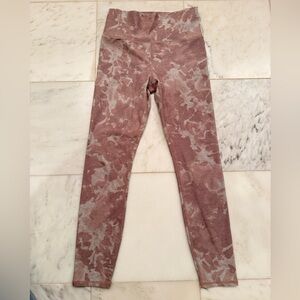 Vuori Womens Clean Rose Pink High Rise Elevation Legging 24” Gym Stretch -Size S